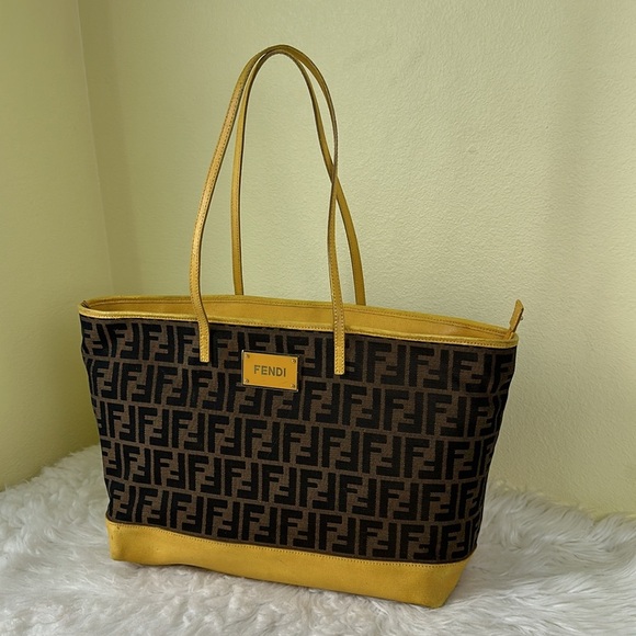 💯Authentic Fendi Roll tote Zucca Canvas Handbag🍀 - Picture 3 of 17